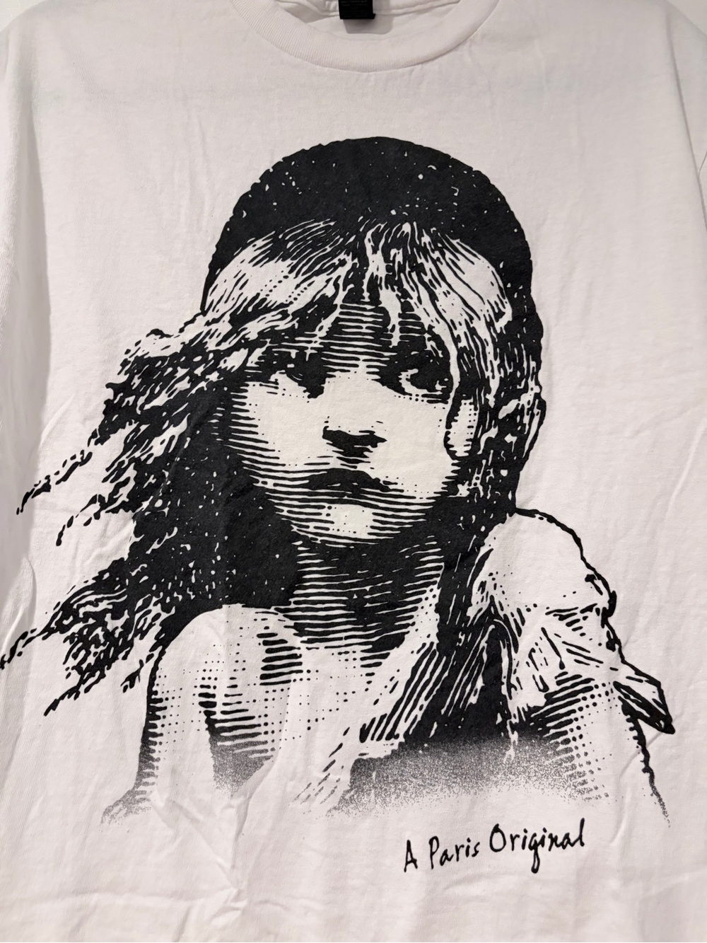 Gildan White Tee with Black Les Misérables Illustration - Picture 4 of 6